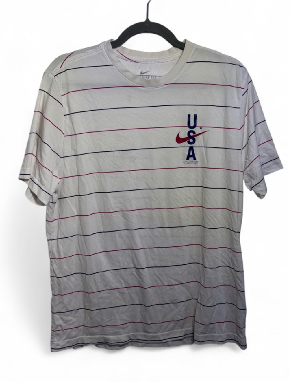 The Nike Tee Mens USA  Logo Short Sleeve T Shirt Size Medium White Striped
